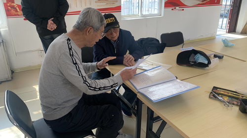 我為群眾辦實事 青島市北區(qū)興隆路街道開展為老服務(wù)公益理發(fā)活動